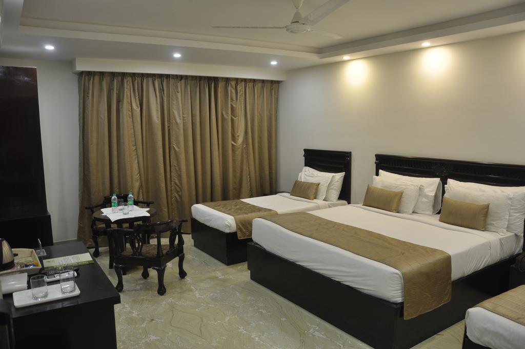 Genx Usha Kiran Agra Hotel Agra  Kamer foto