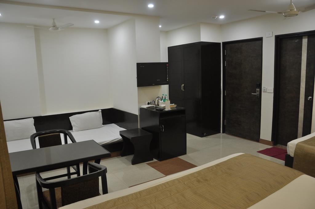Genx Usha Kiran Agra Hotel Agra  Kamer foto