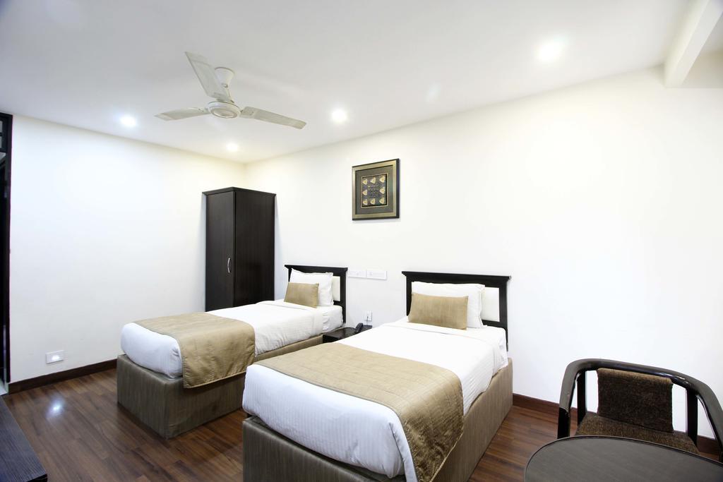 Genx Usha Kiran Agra Hotel Agra  Buitenkant foto