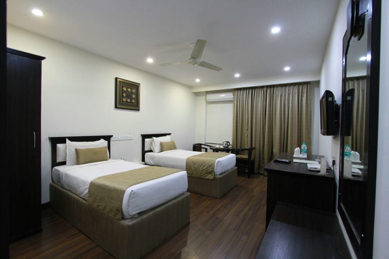 Genx Usha Kiran Agra Hotel Agra  Buitenkant foto