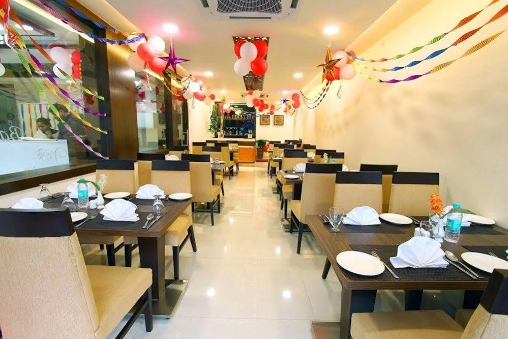 Genx Usha Kiran Agra Hotel Agra  Buitenkant foto