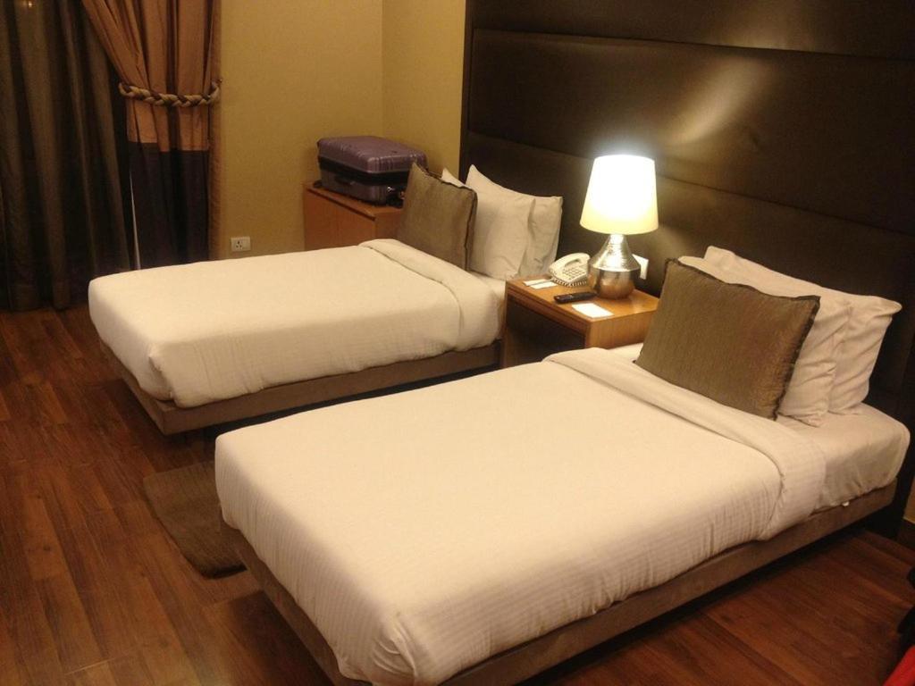 Genx Usha Kiran Agra Hotel Agra  Buitenkant foto